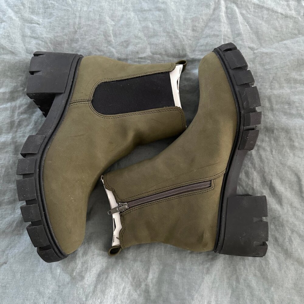 Hunter Green Women's Chelsea Boots